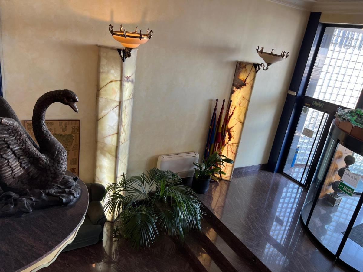 Hotel El Cisne Saragozza Esterno foto