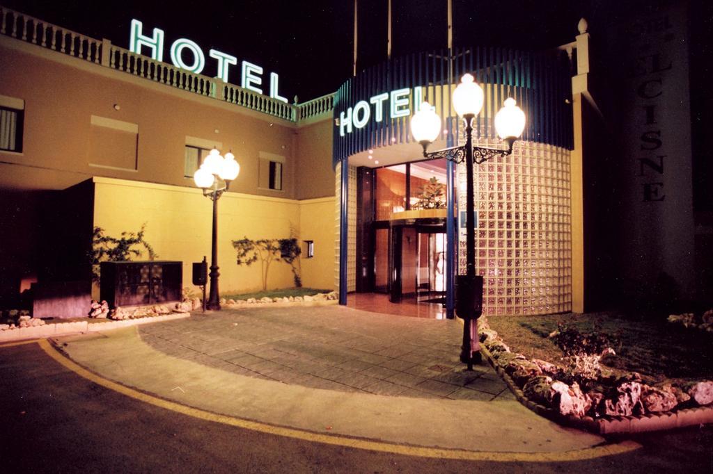 Hotel El Cisne Saragozza Esterno foto