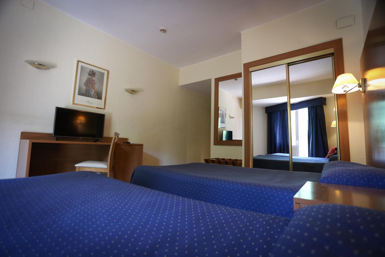 Hotel El Cisne Saragozza Esterno foto